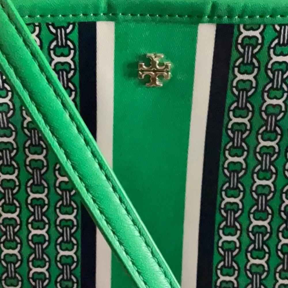Tory Burch Tote Bag - Picture 2 of 8